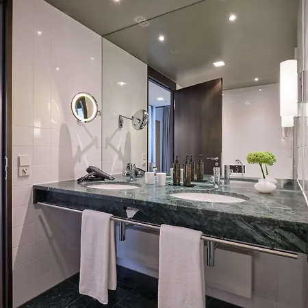Dorint Kurfuerstendamm Otel 5*